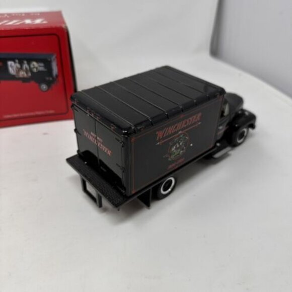 1994 First Gear WINCHESTER 1894-1994 Centennial Model '94 Replica Truck 18-1319 - Picture 5 of 7